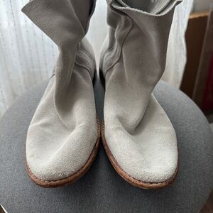 Joie Size 37 Pinyon Light Gray Slip On Suede Boots